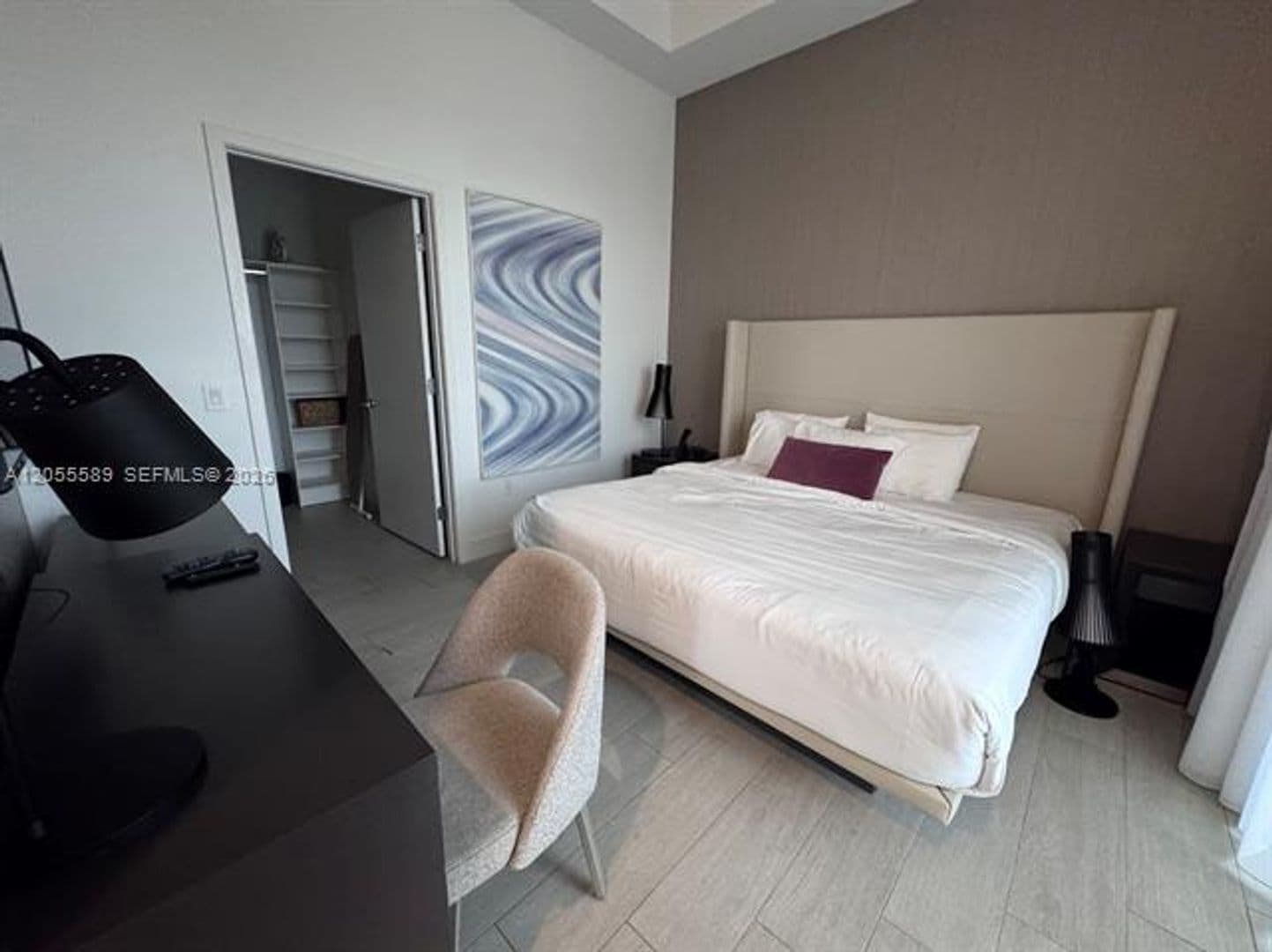 Hollywood Condo: 4010 S Ocean Dr cu-R304