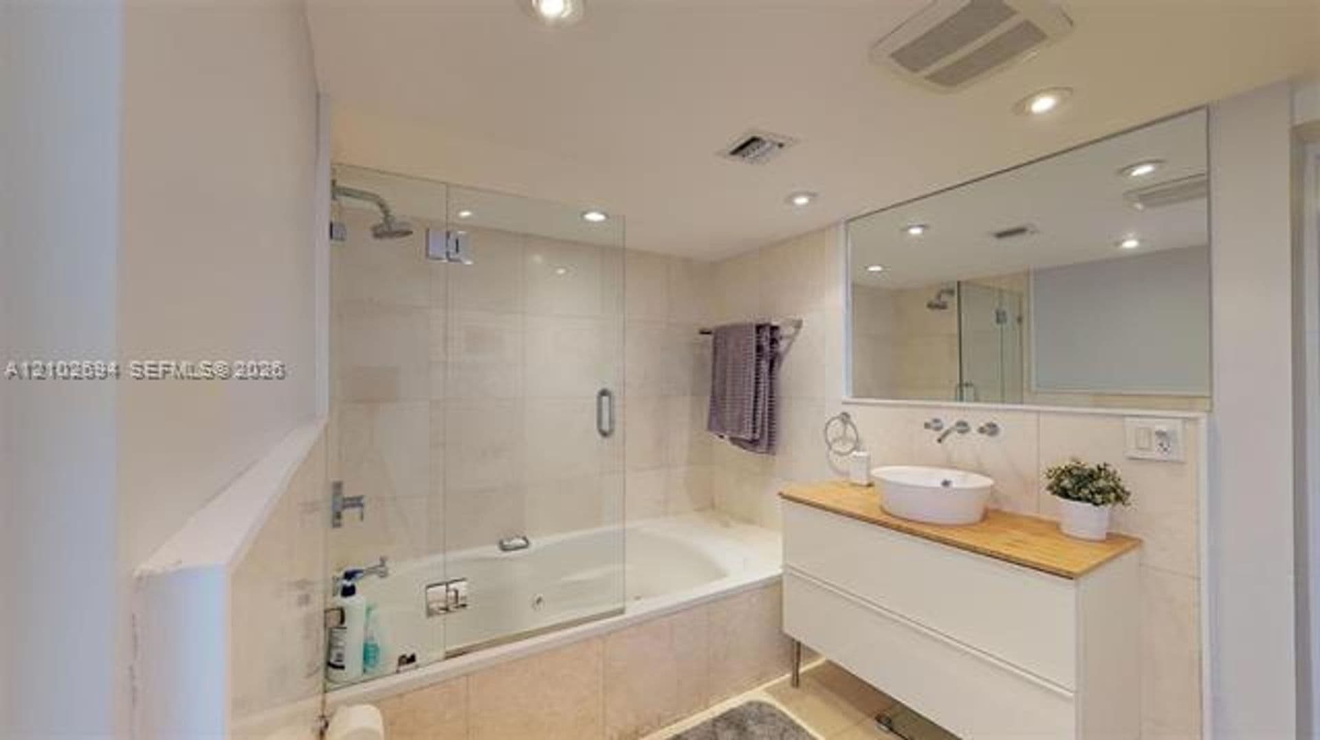 Key Biscayne Condo: 77 Crandon Blvd cu-8D