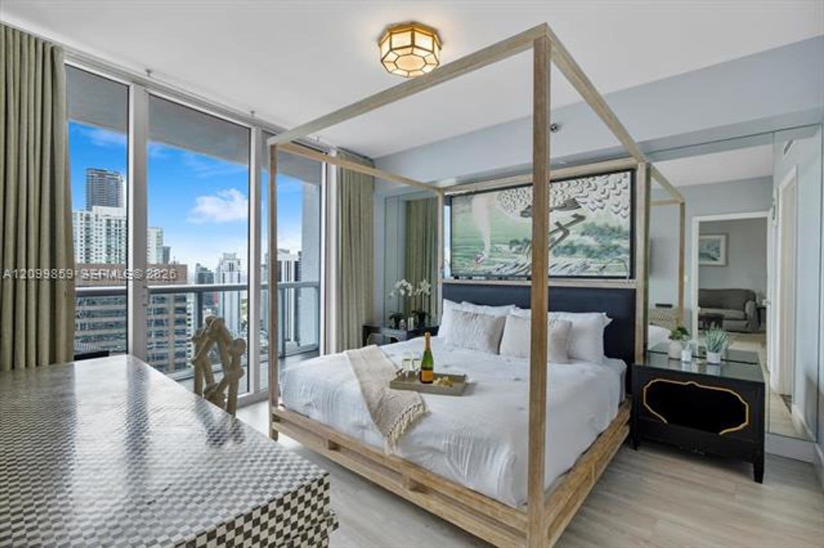 Miami Condo: 485 Brickell Ave cu-4309