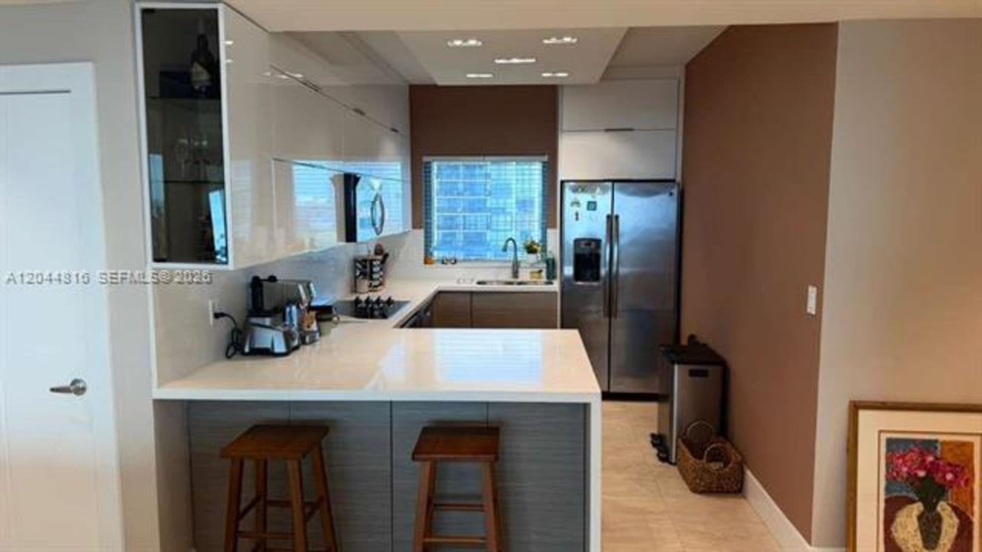 Miami Condo: 601 NE 36th St cu-1306