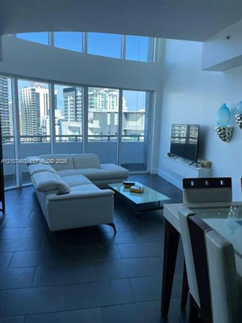 Miami Condo: 60 SW 13th St cu-3426