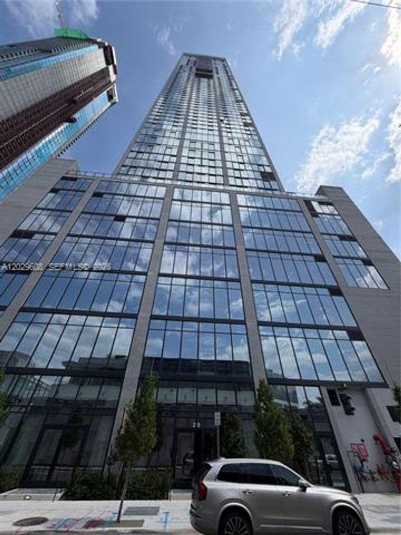 Miami Condo: 20 NE 11th St cu-3306B