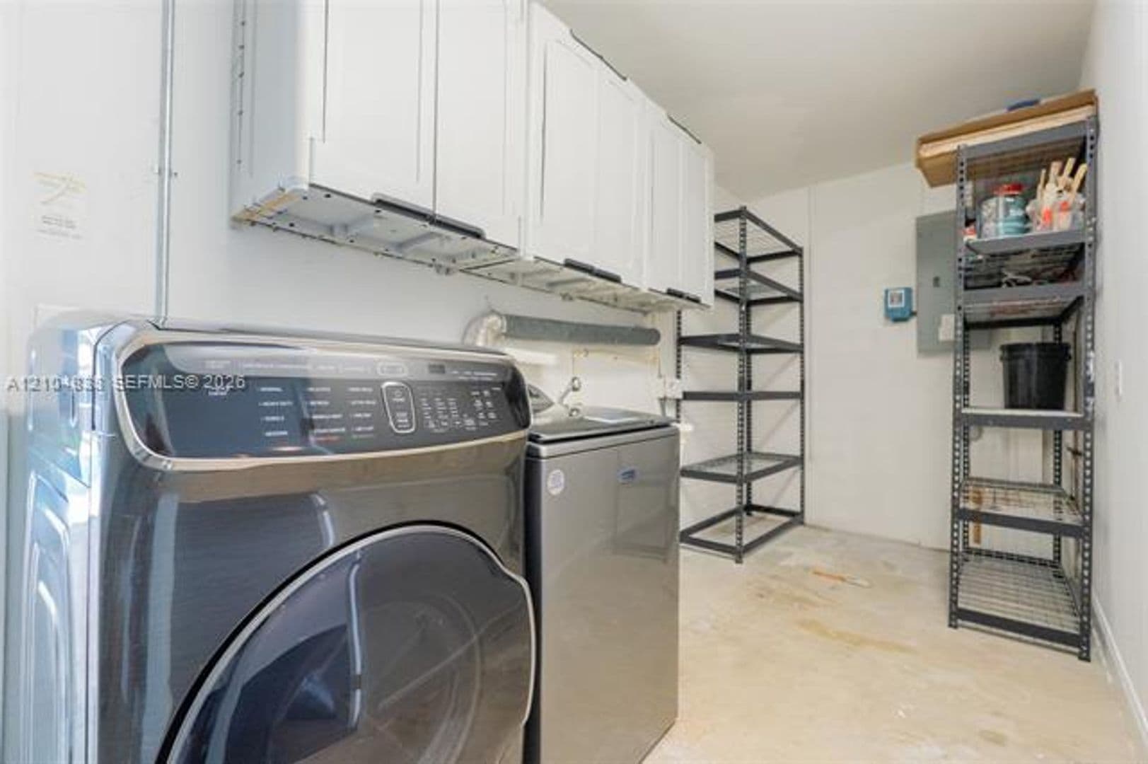 Plantation House: 5250 SW 4th Ct # 5250