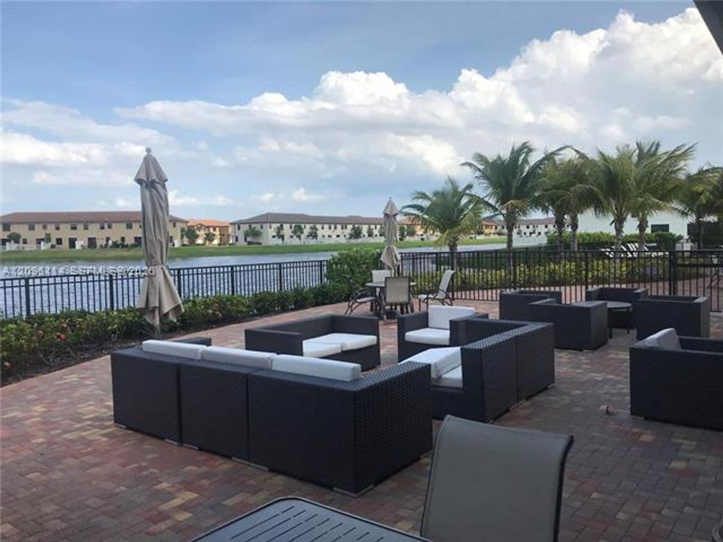 Hialeah House: 9883 W 34th Ln # 0