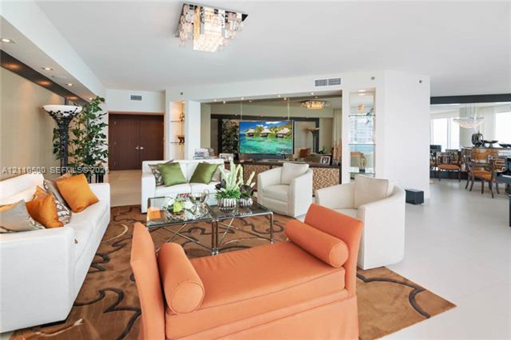 Hollywood Condo: 2711 S Ocean Dr cu-2205