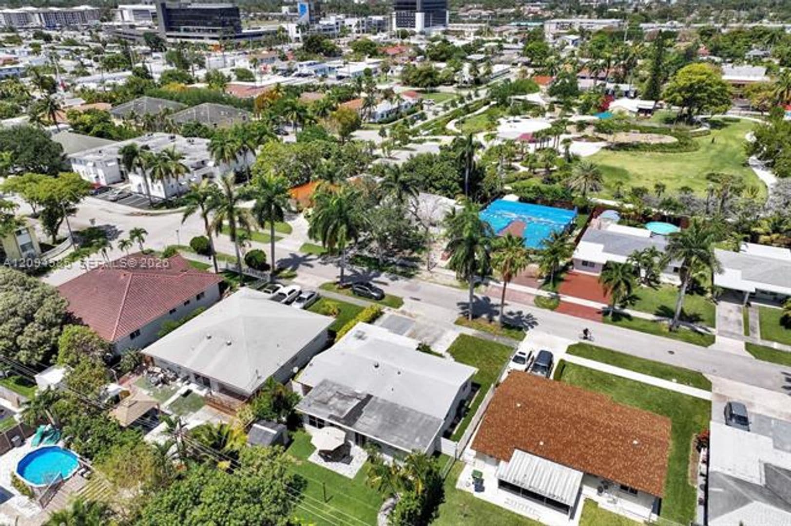 Hallandale Beach House: 814 NE 4th St # 0