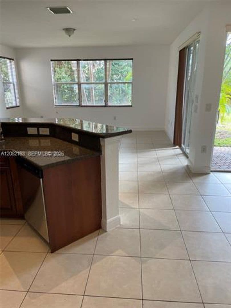 Miramar House: 17404 SW 47th Ct # 17404