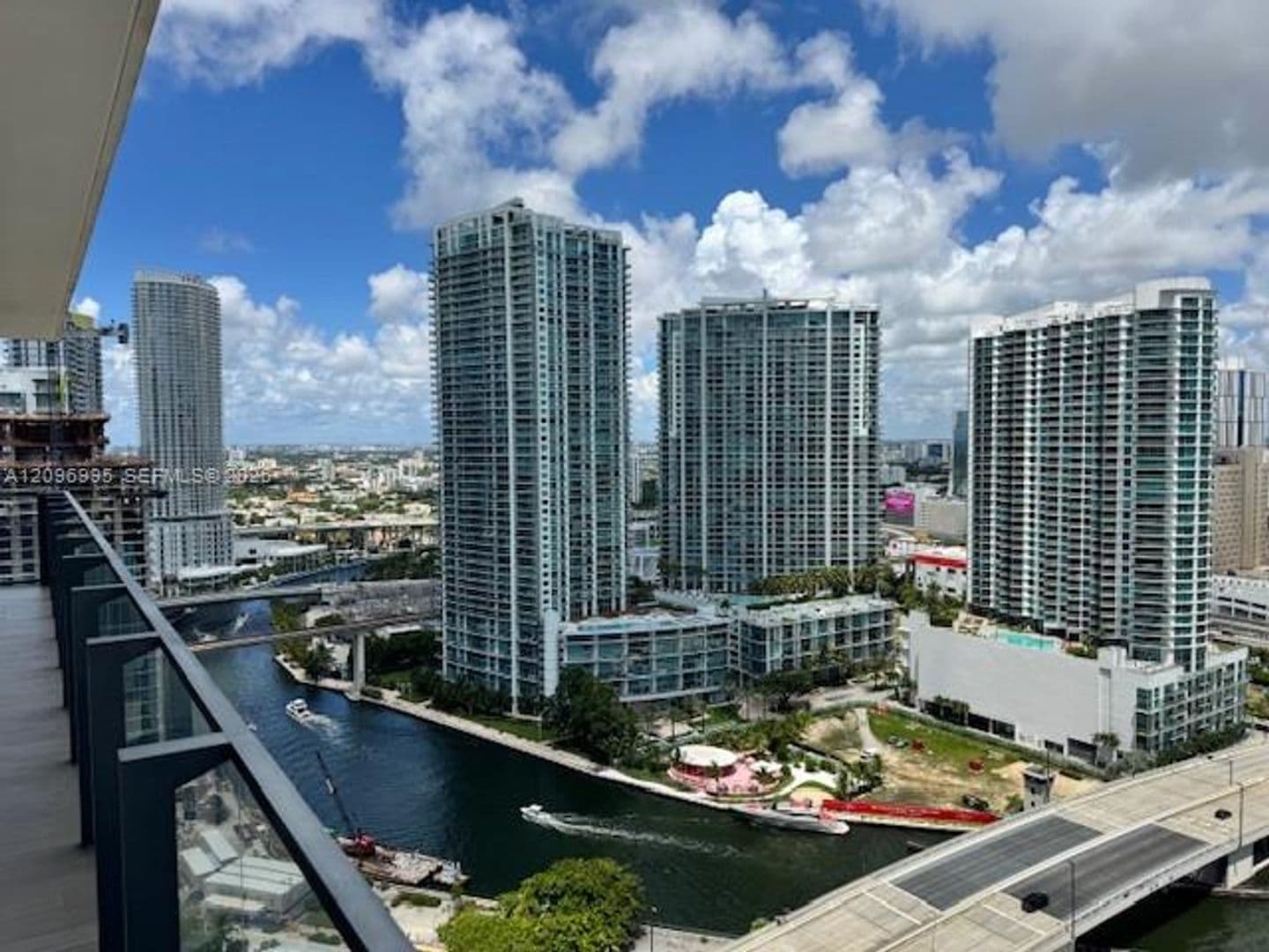 Miami Condo: 68 SE 6th St cu-2412
