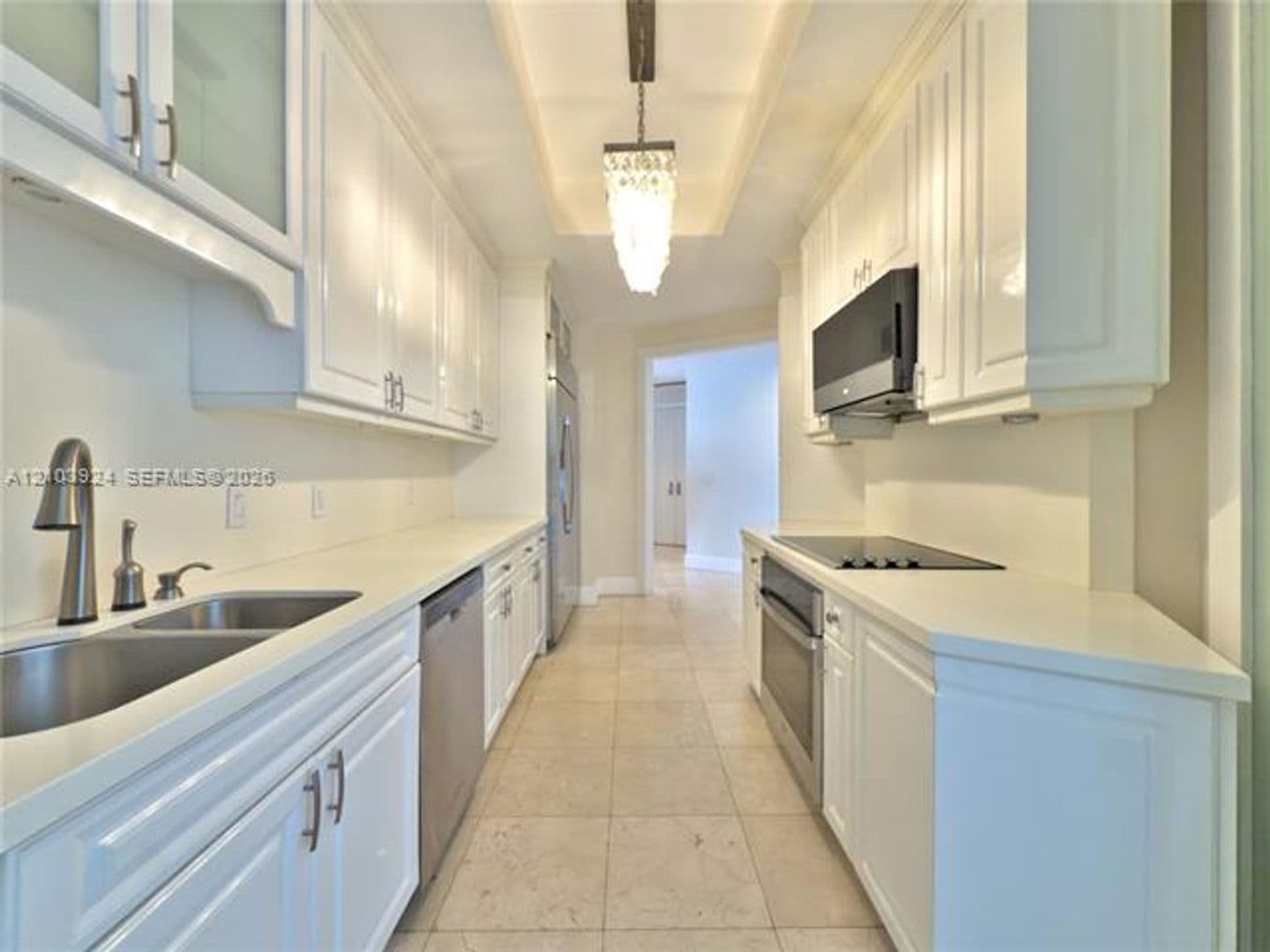 Miami Condo: 848 Brickell Key Dr cu-306
