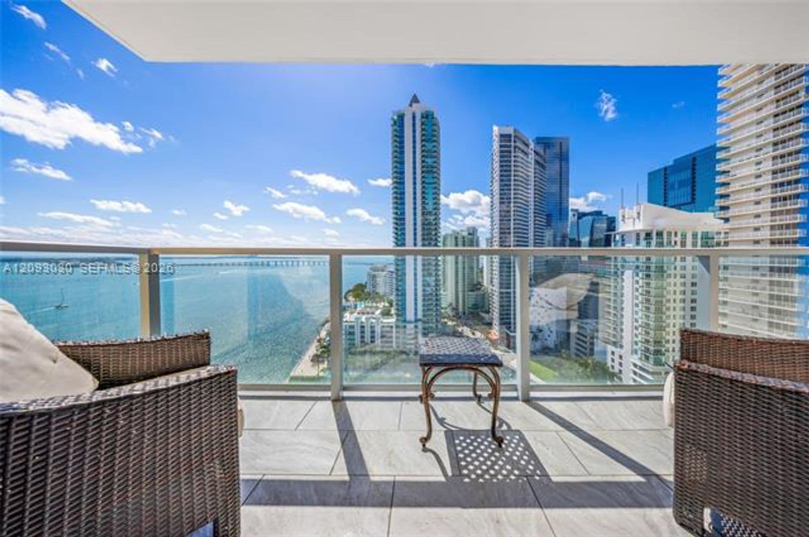 Miami Condo: 1155 Brickell Bay Dr cu-2207