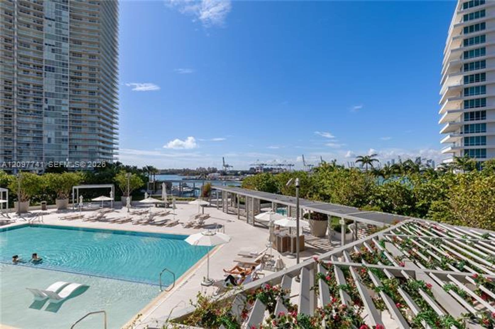 Miami Beach Condo: 500 Alton Rd cu-802