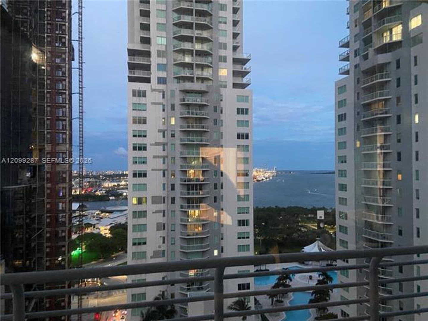 Miami Condo: 234 NE 3rd St cu-2202