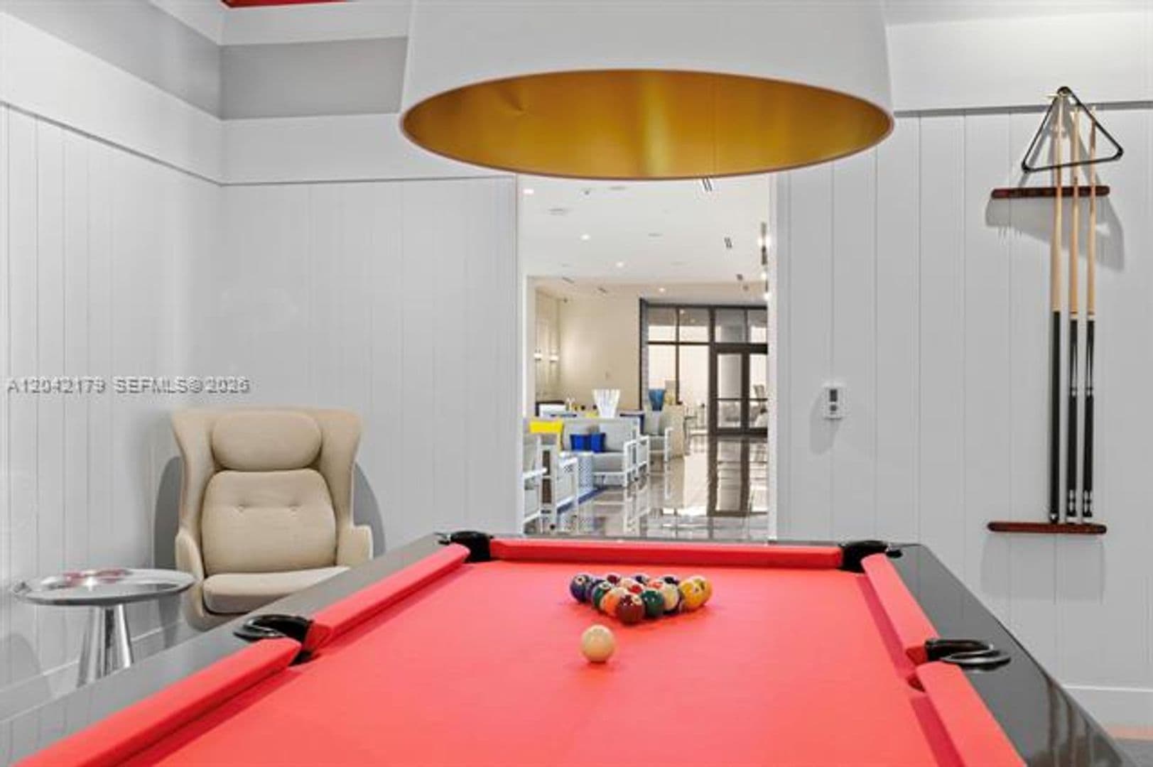 Sunrise Condo: 2000 Metropica Way cu-616