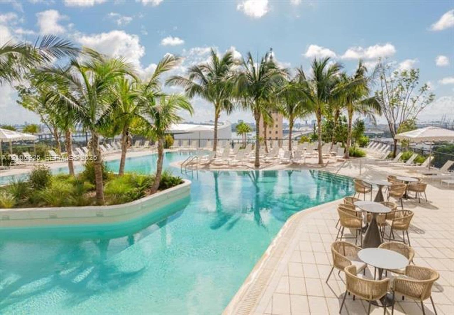 Miami Condo: 159 NE 6 Street cu-3707