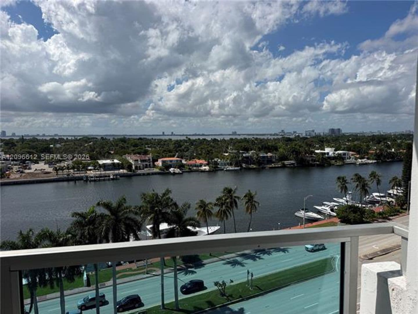Miami Beach Condo: 5101 Collins Ave cu-11R