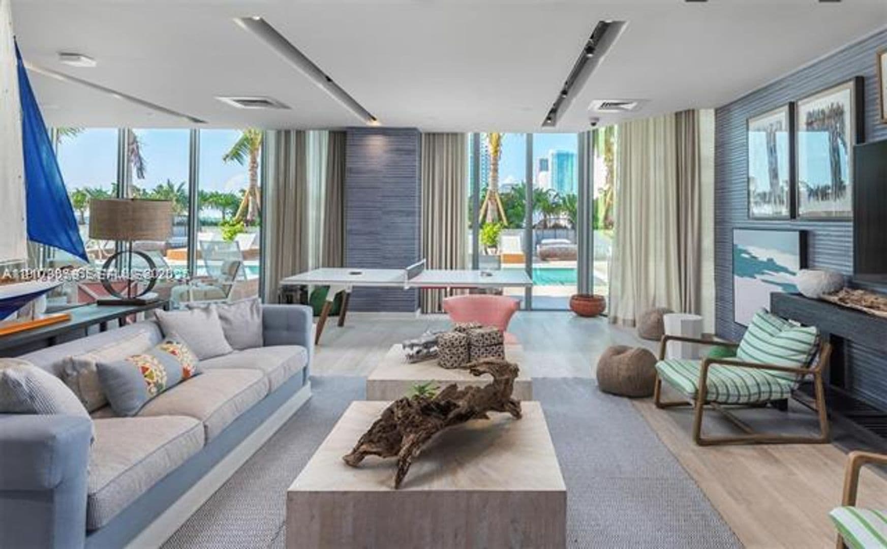 Miami Condo: 2900 NE 7th Ave cu-1106
