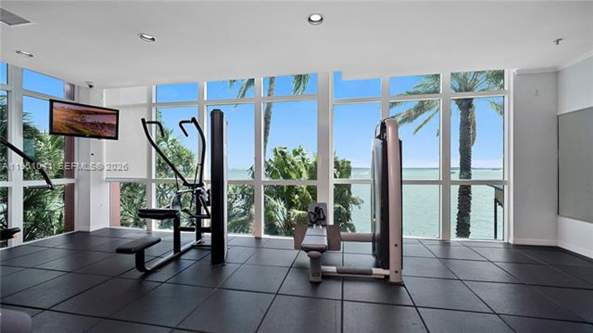 Miami Condo: 1155 Brickell Bay Dr cu-PH210
