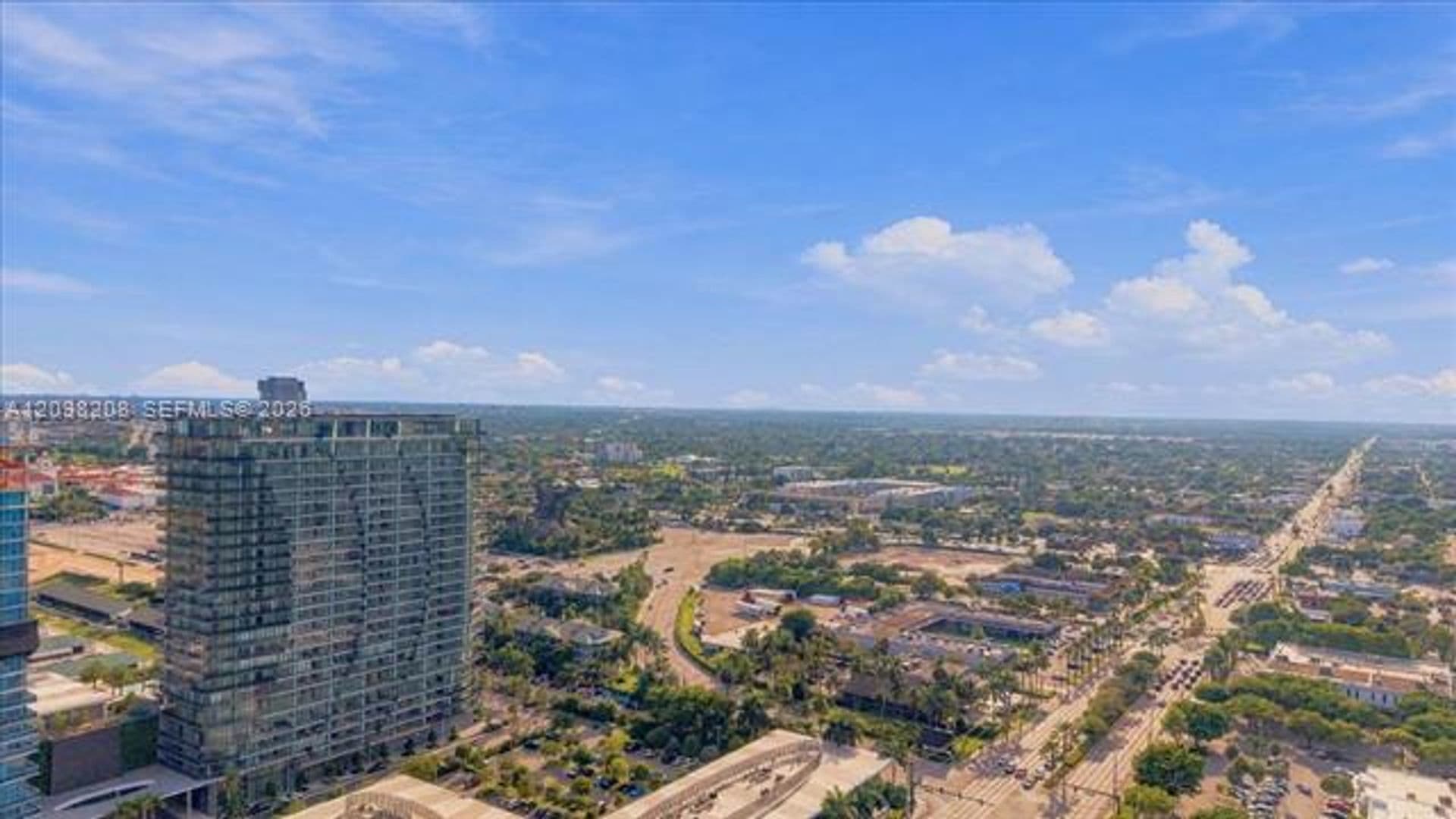 Hallandale Beach Condo: 1170 E Hallandale cu-2109