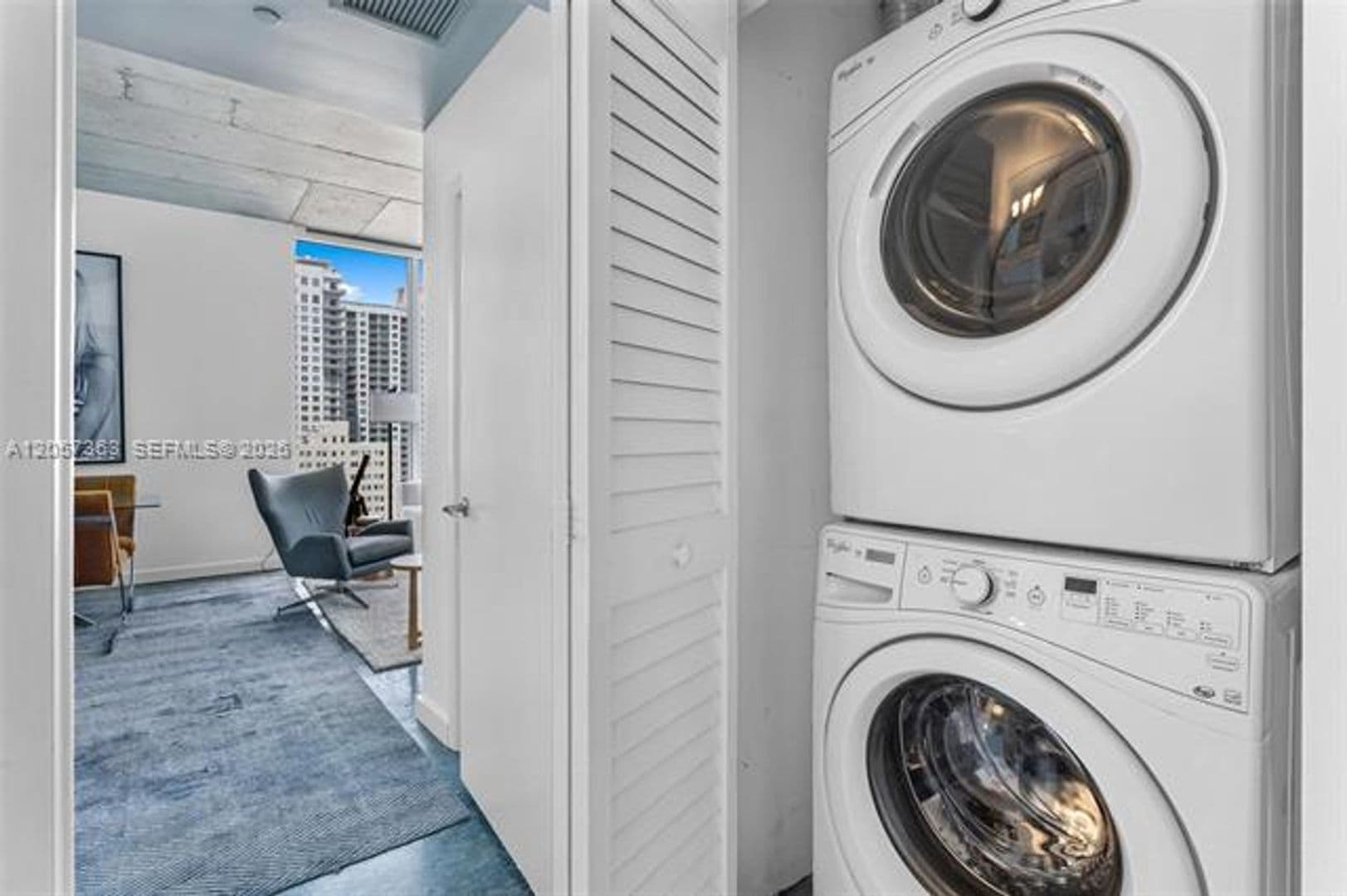 Miami Condo: 151 SE 1st St cu-2102