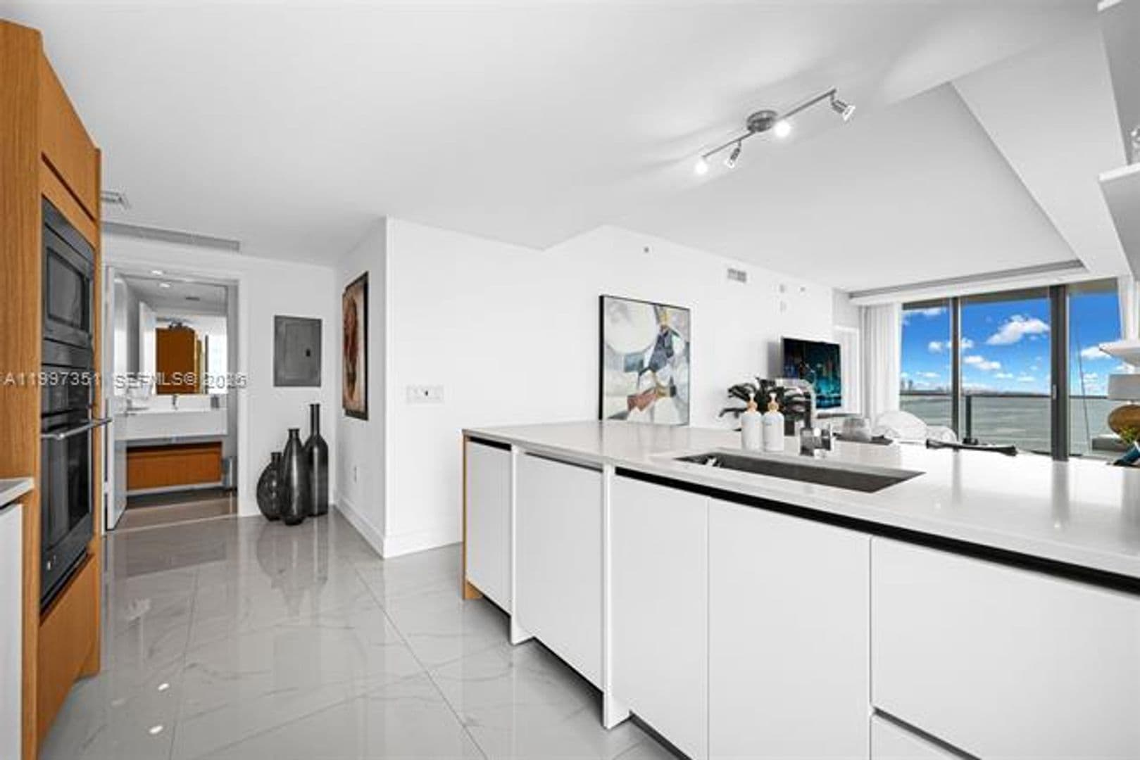 Miami Condo: 460 NE 28th St cu-2908