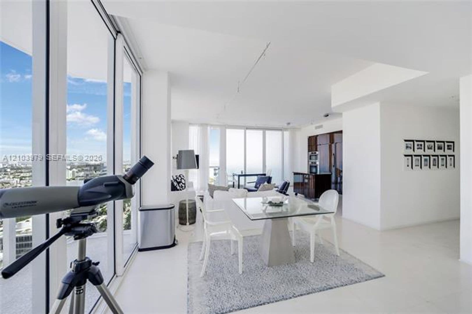 Miami Beach Condo: 50 S Pointe Dr cu-2205