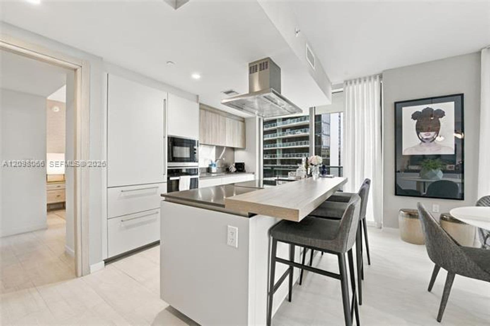 Miami Condo: 1000 Brickell Plz cu-3401