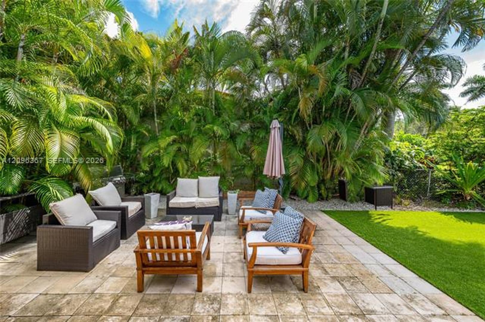 Coral Gables House: 3635 S Le Jeune Rd cu-3635