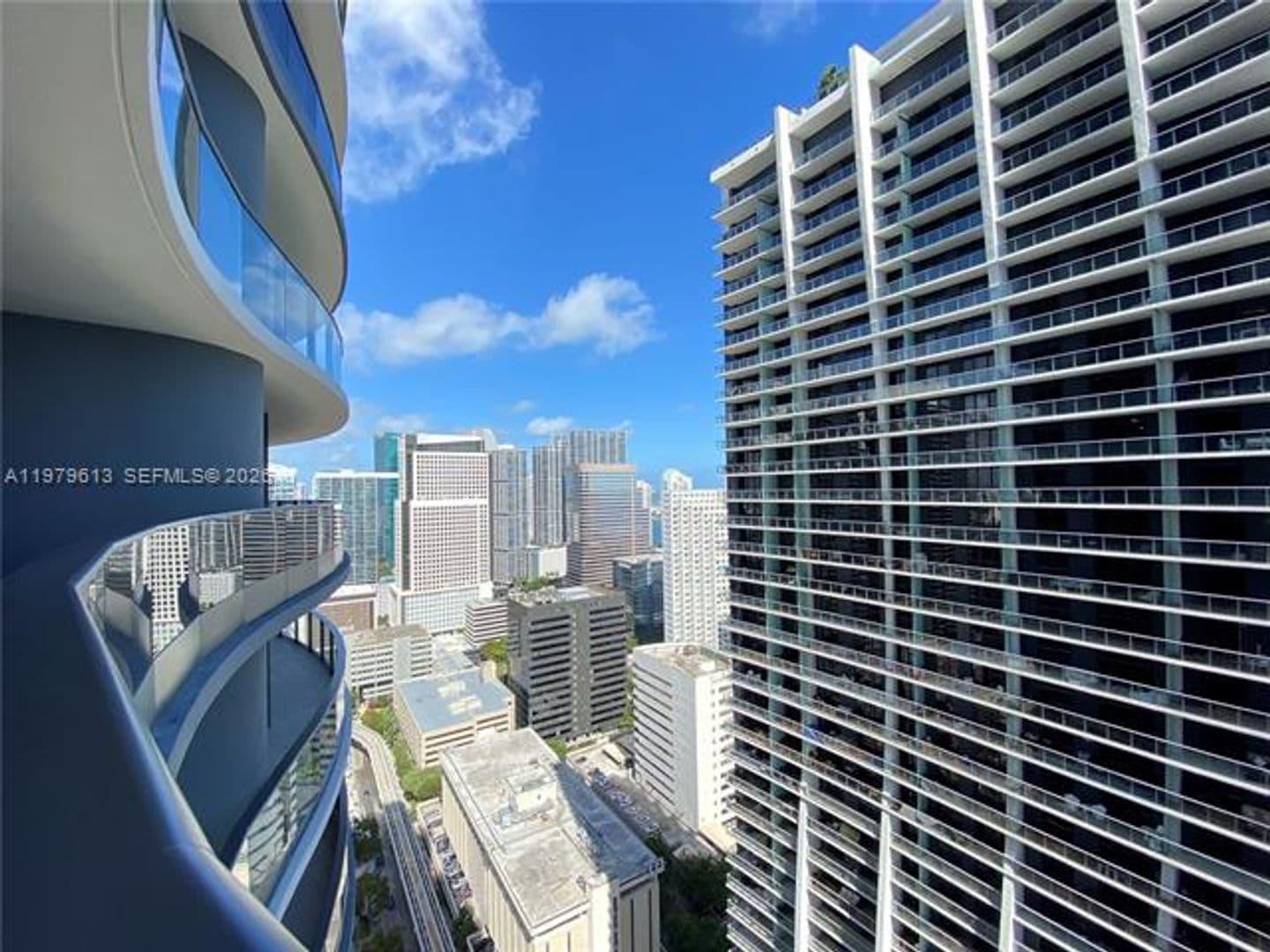 Miami Condo: 1000 Brickell Plaza cu-3807