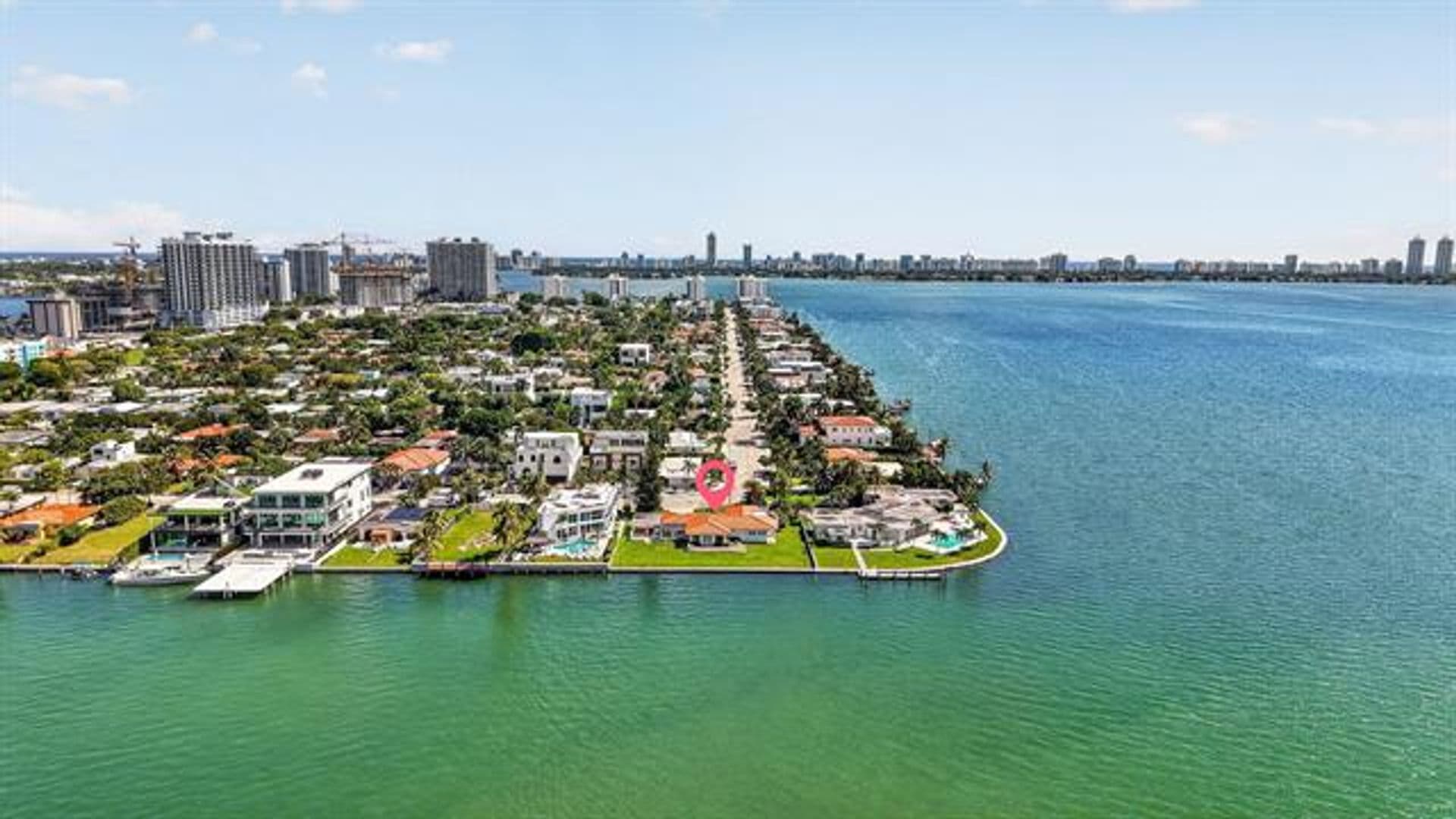 North Bay Village House: 7500 W Treasure Dr # 7500