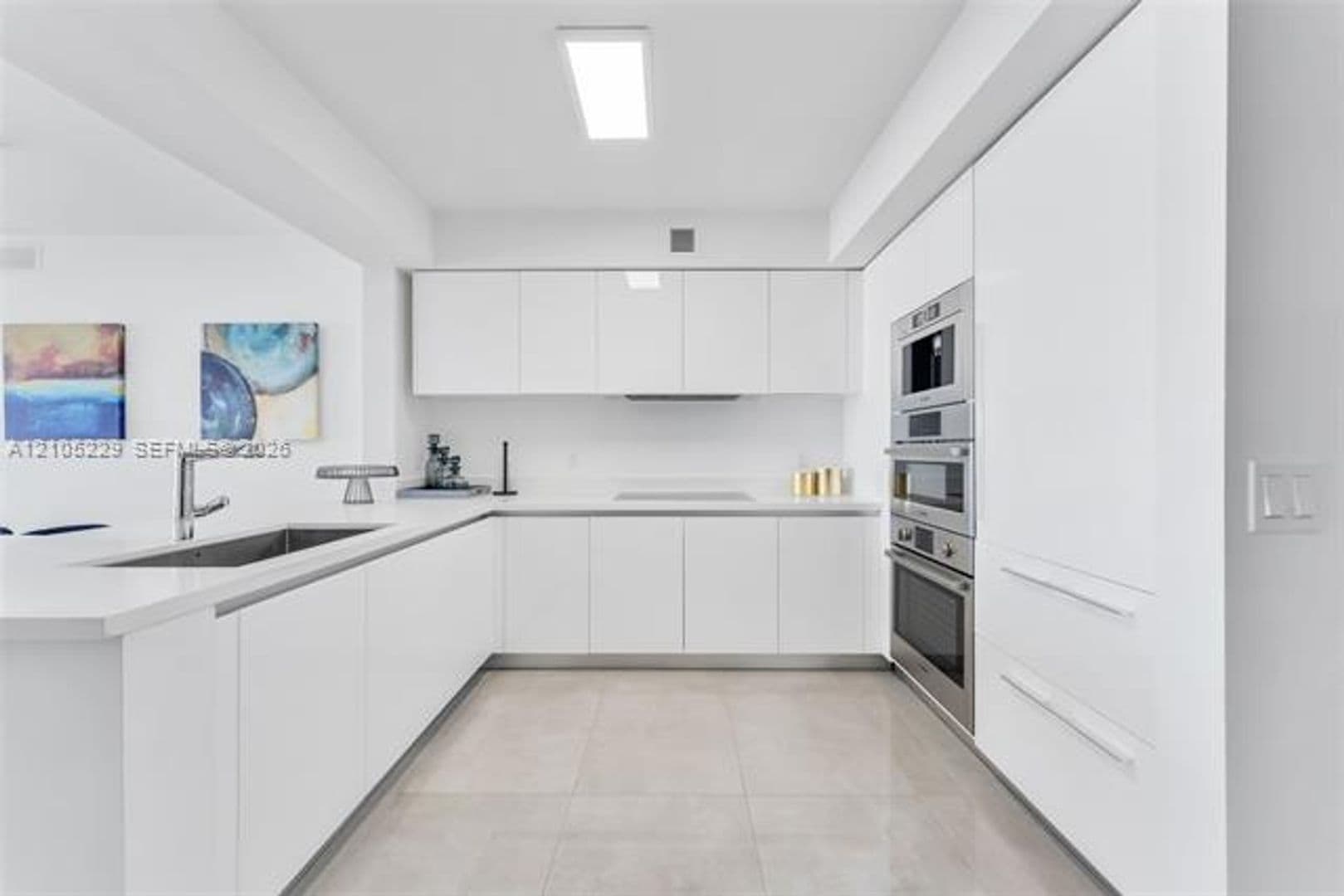 Sunny Isles Beach Condo: 300 Sunny Isles Blvd cu-4-1603
