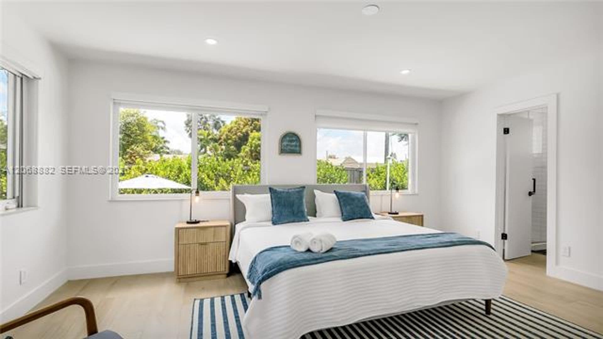 Hollywood House: 1116 N 31st Ave # 1116