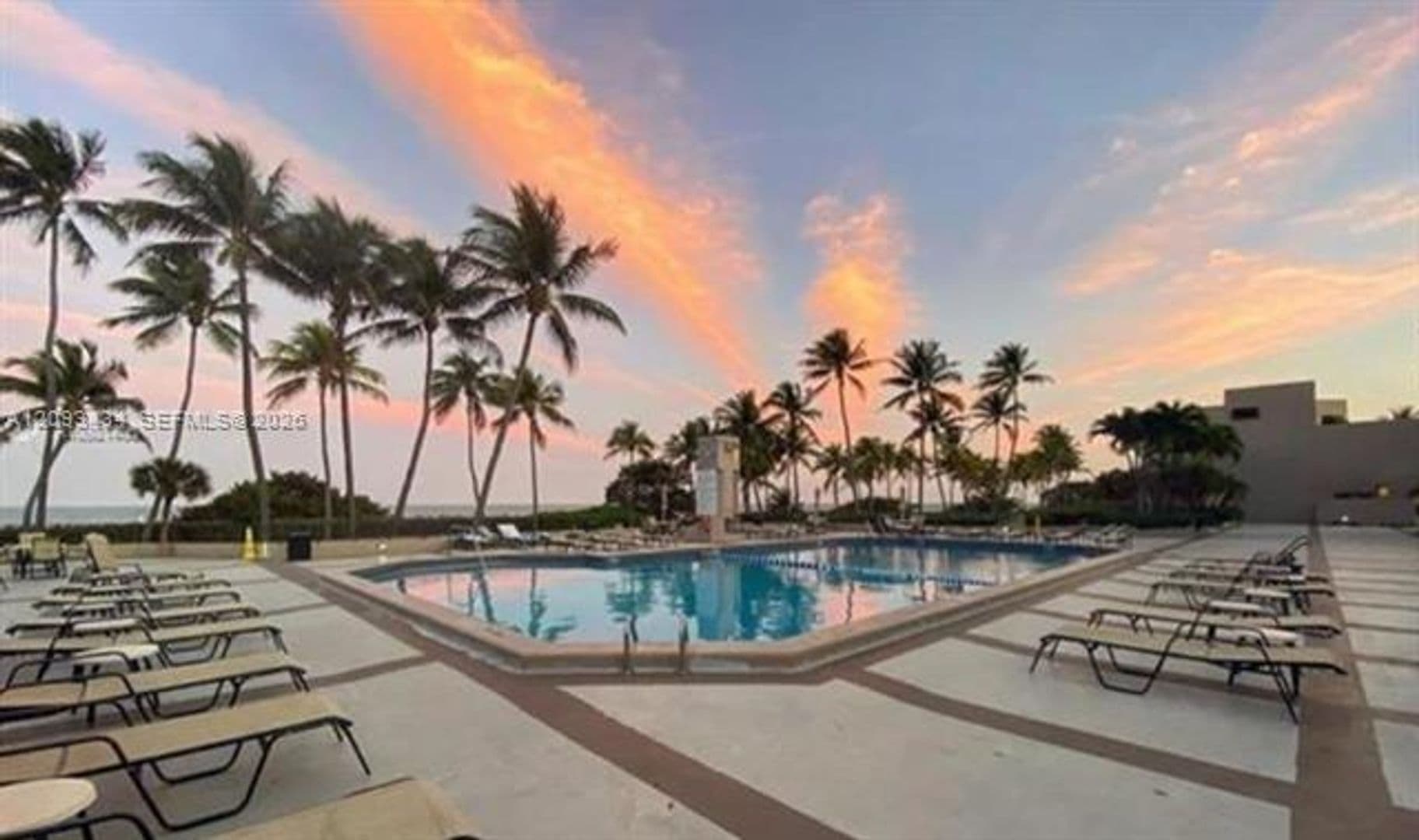 Key Biscayne Condo: 151 N Crandon Blvd cu-430