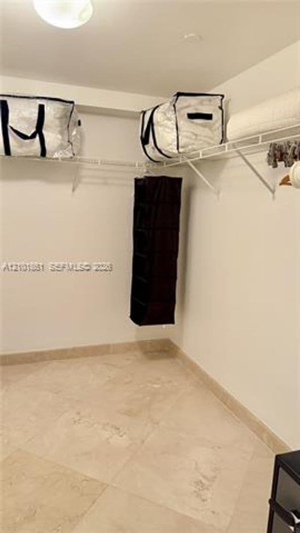 Miami Beach Condo: 4779 Collins Ave cu-1908