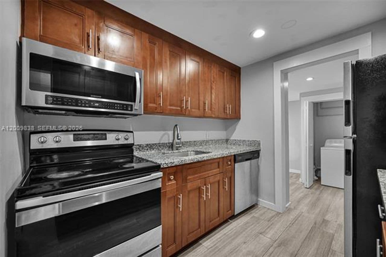 Miami House: 2225 SW 62nd Ct cu-2225