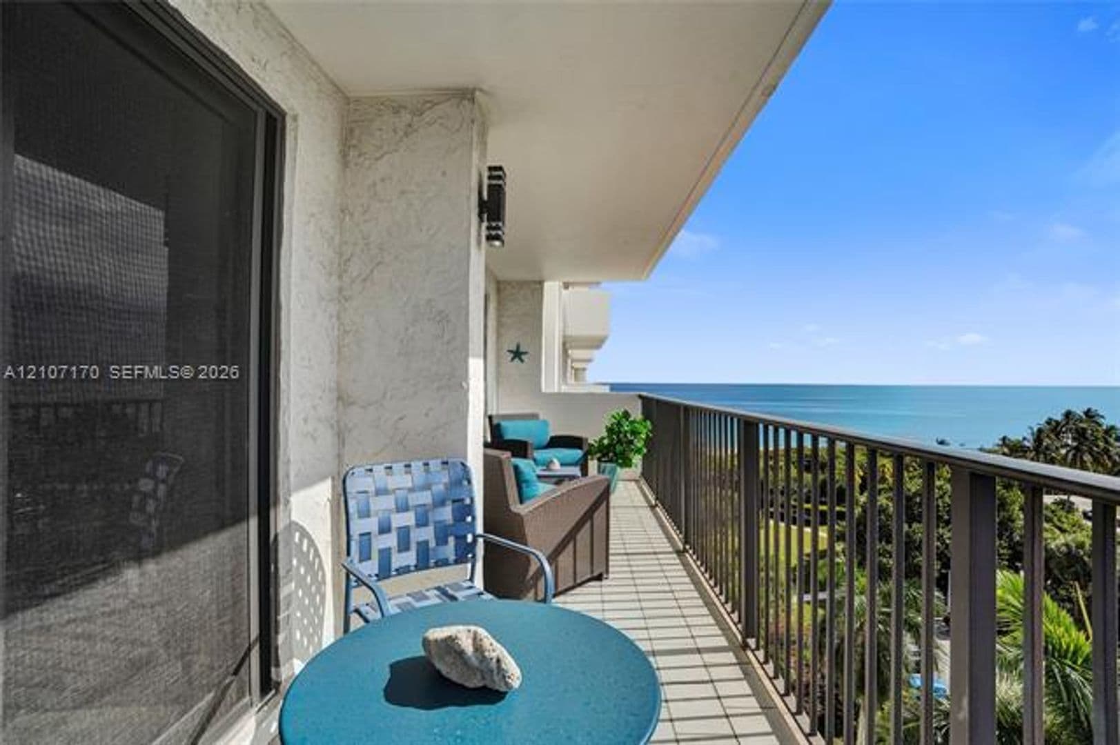 Hollywood Condo: 1201 S Ocean Dr cu-908S