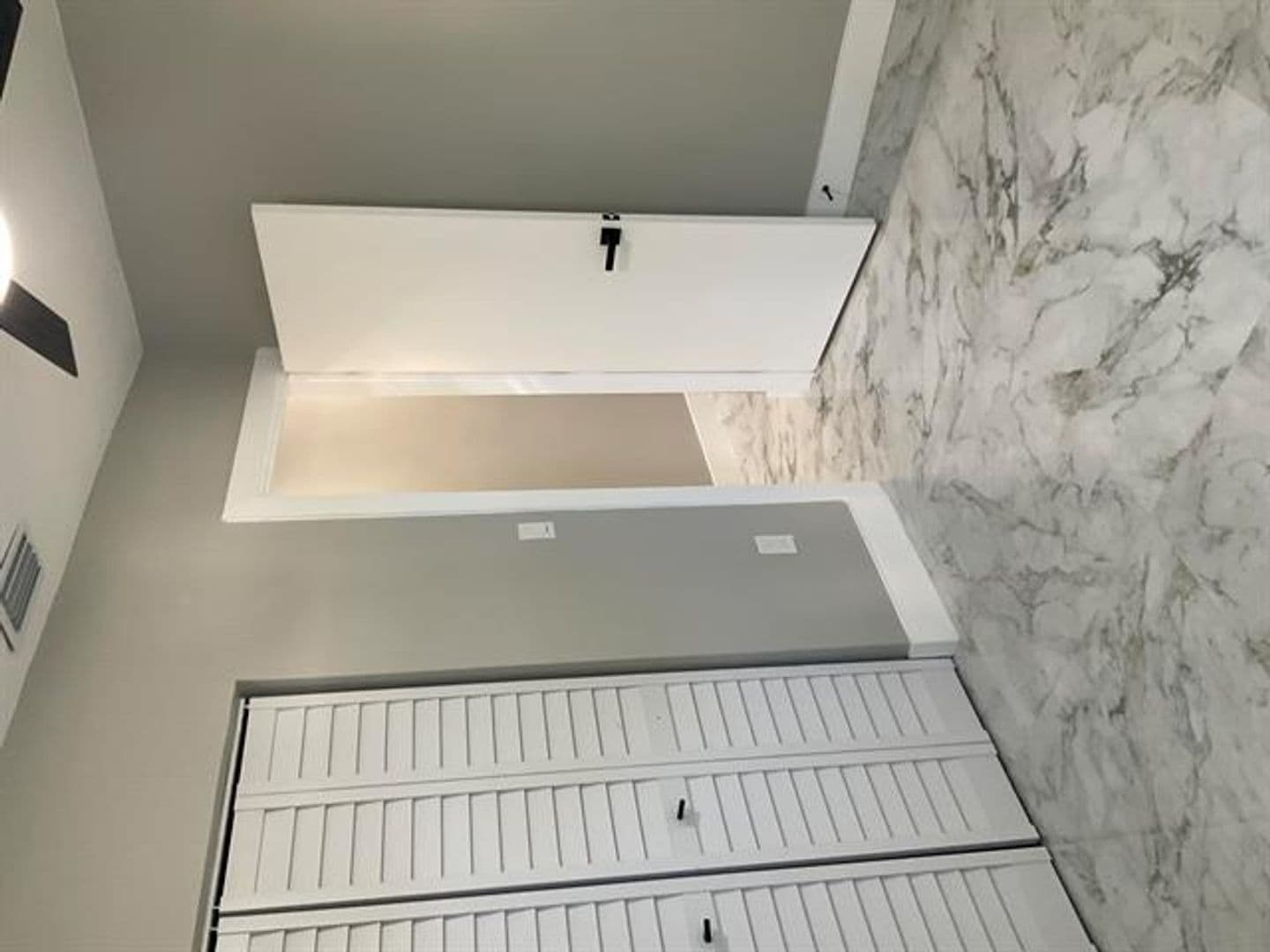 Hollywood House: 5540 Mayo St # 5540