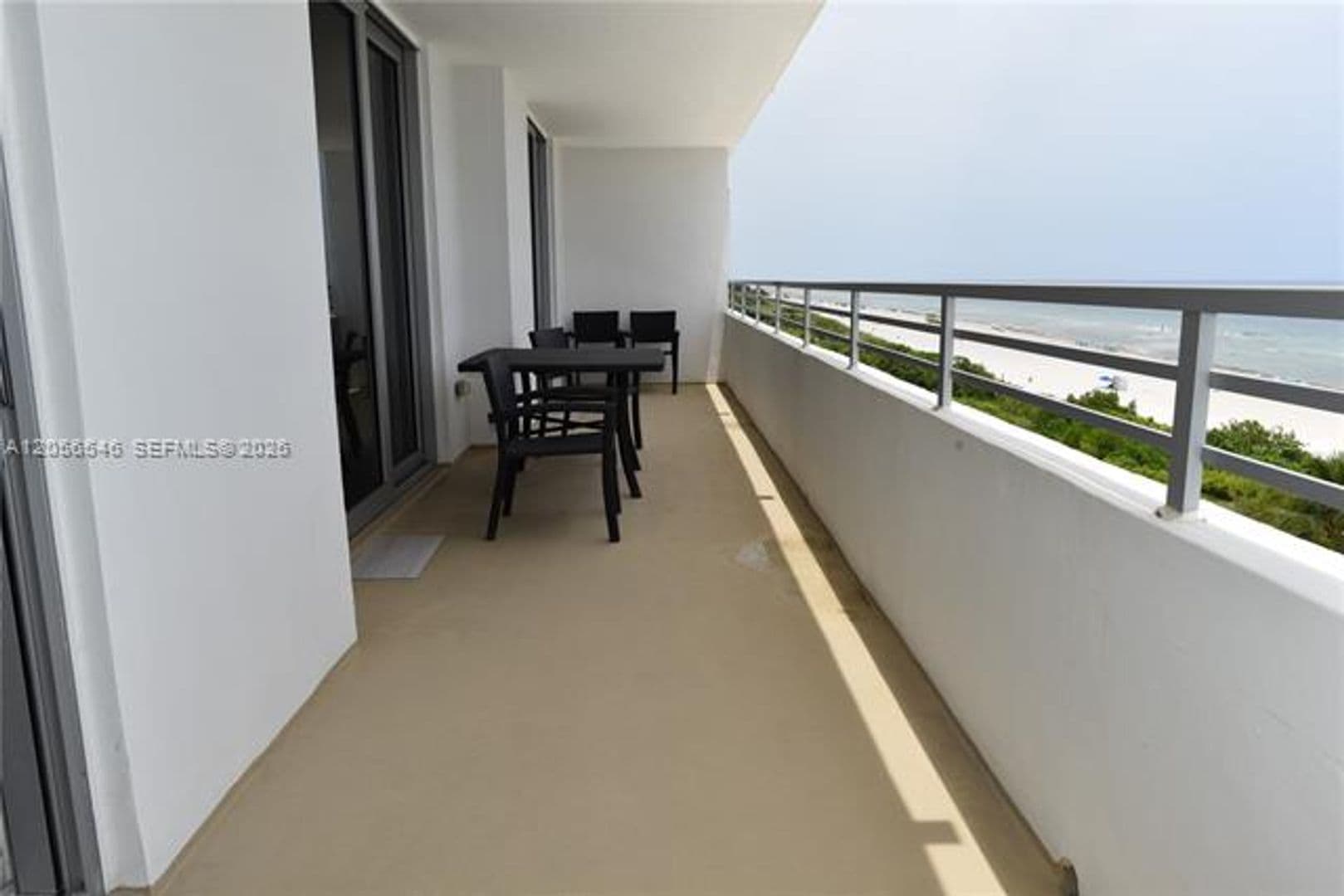 Miami Beach House: 5555 Collins Ave cu-8K