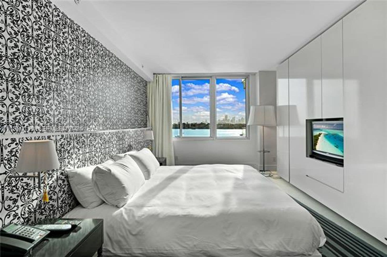 Miami Beach Condo: 1100 West Avenue cu-514