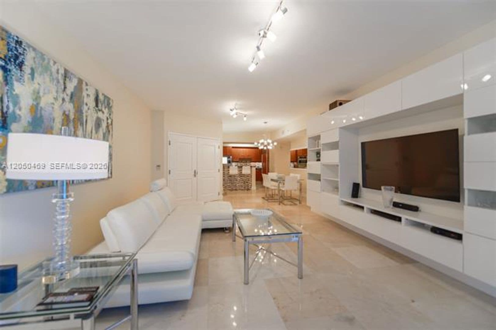 Hollywood Condo: 3101 S Ocean Dr cu-404