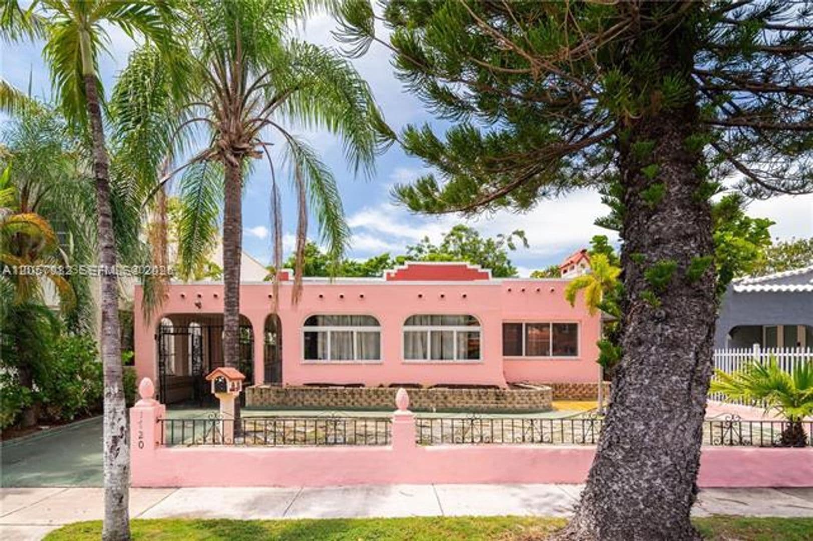 Miami House: 1720 SW 11th Ter # 1720