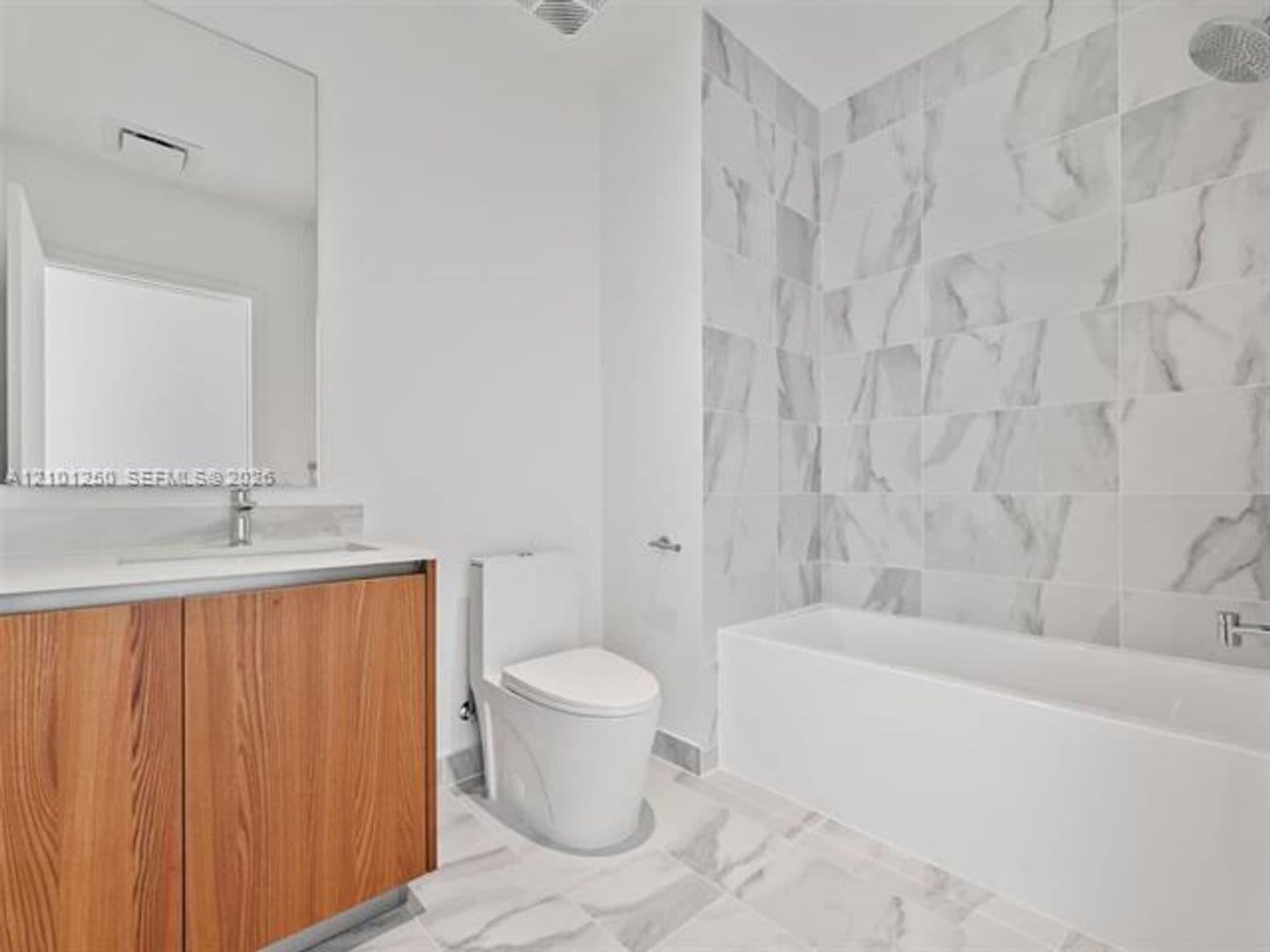 Miami Condo: 1400 Biscayne Blvd cu-701