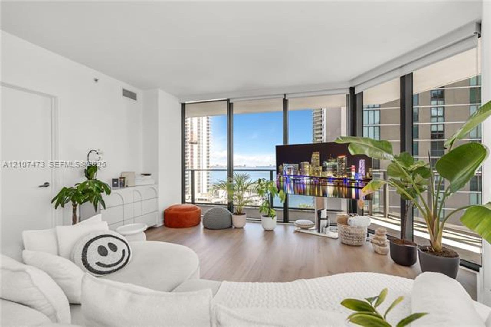 Miami Condo: 501 NE 31st St cu-1906