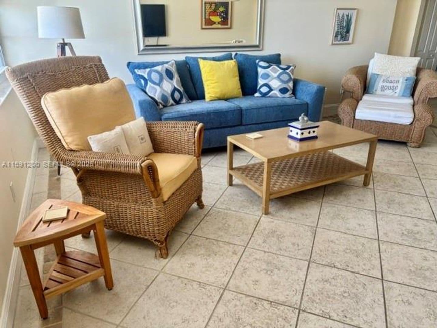 Miami Beach Condo: 100 Lincoln Rd cu-1434