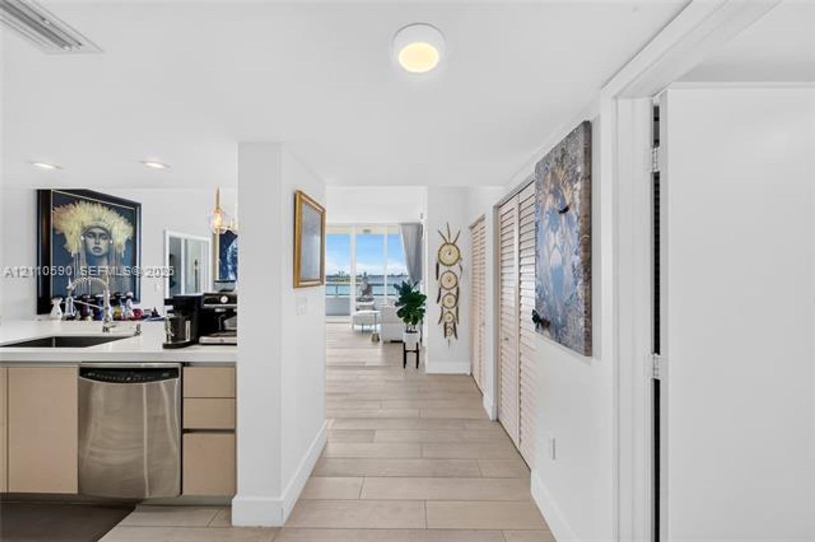Miami Condo: 1800 N Bayshore Dr cu-809