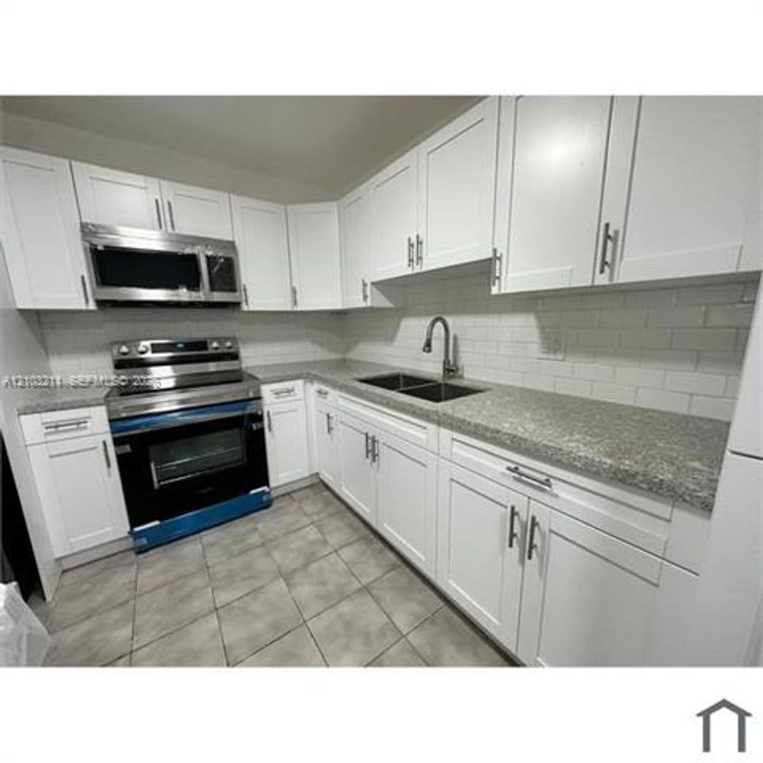 Lauderhill House: 5321 NW 16th Ct # 0