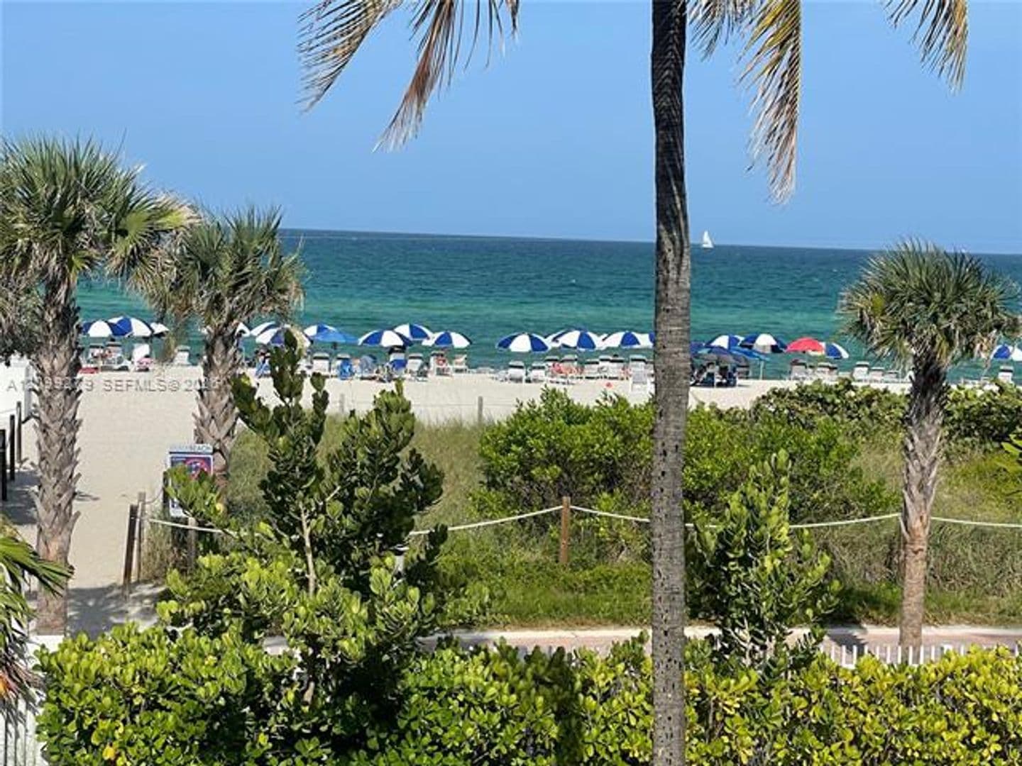 Miami Beach Condo: 5151 Collins Ave cu-921