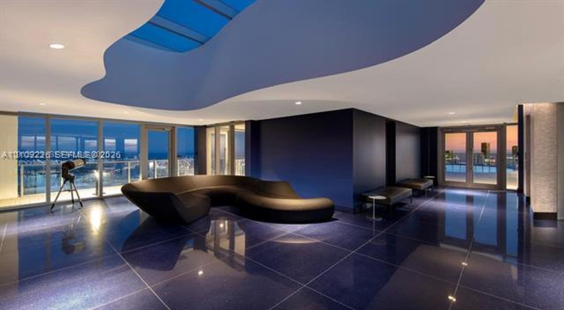 Miami Condo: 851 NE 1st Ave cu-1811