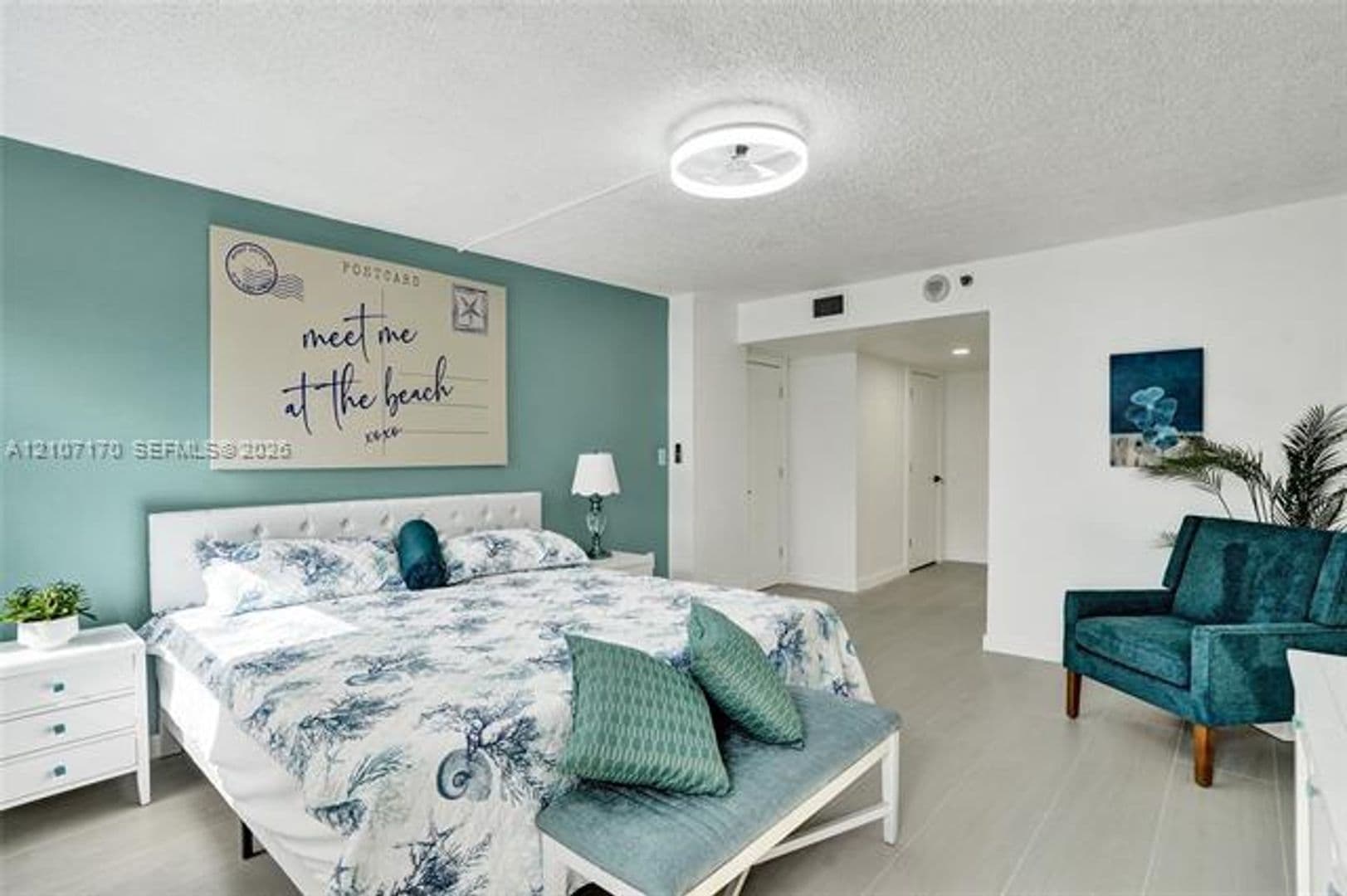 Hollywood Condo: 1201 S Ocean Dr cu-908S