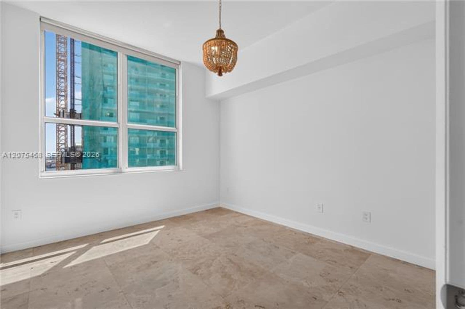 Miami Condo: 31 SE 5th St cu-4212