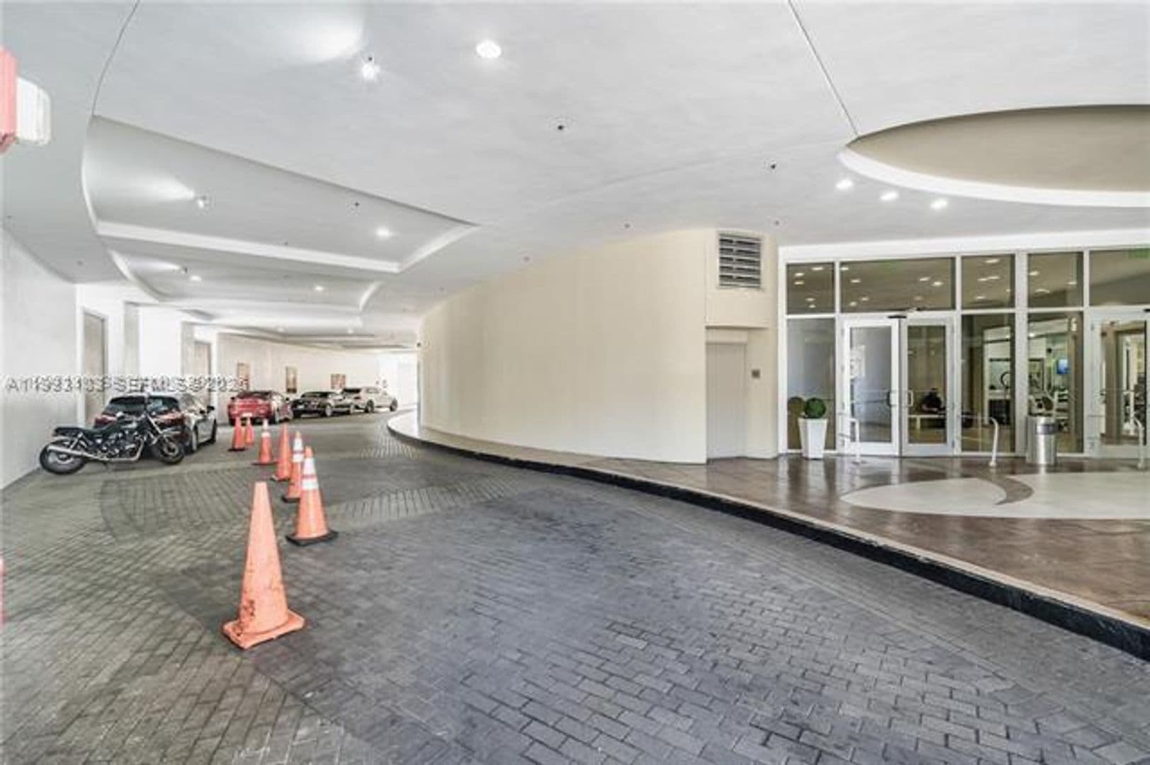 Miami Condo: 1750 N Bayshore Dr cu-2401